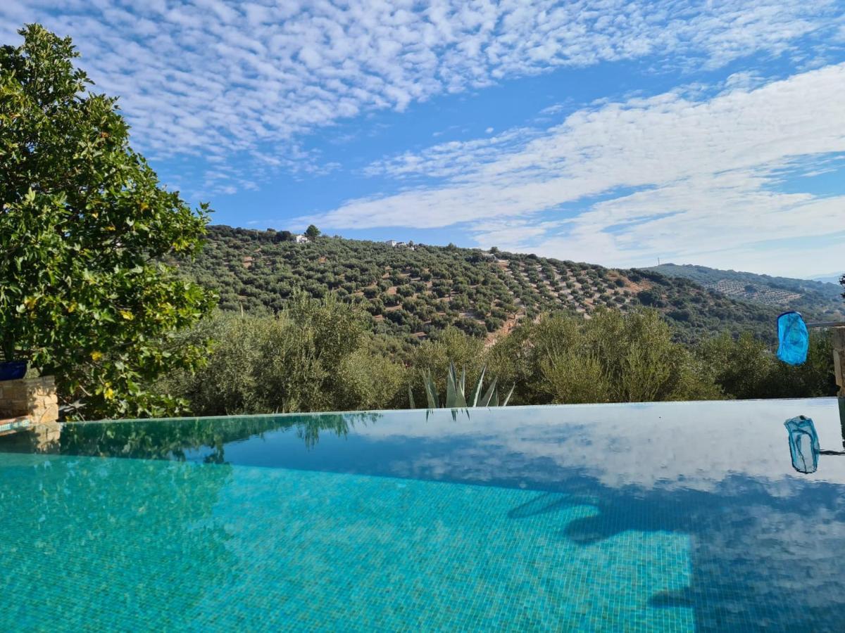 Cortijo La Haza Bed & Breakfast Iznájar Dış mekan fotoğraf
