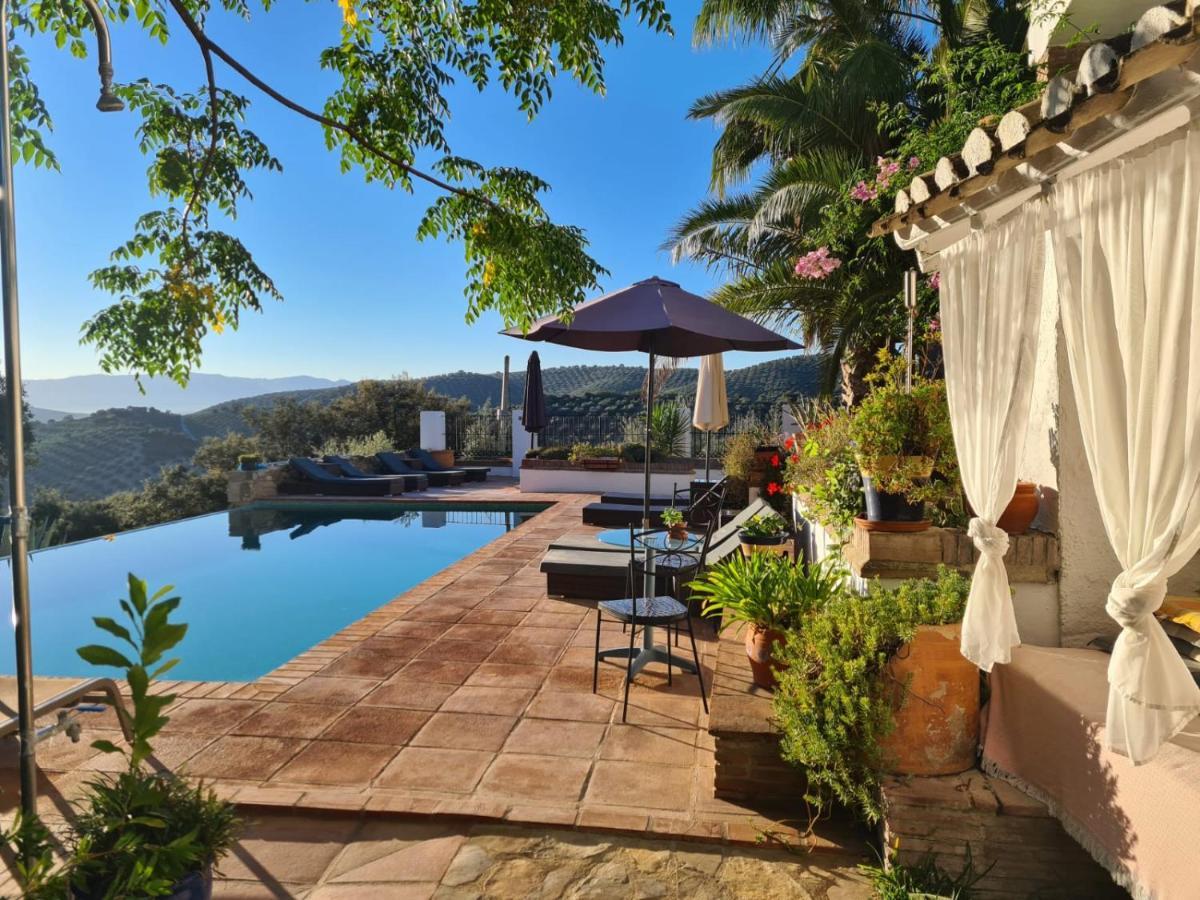 Cortijo La Haza Bed & Breakfast Iznájar Dış mekan fotoğraf