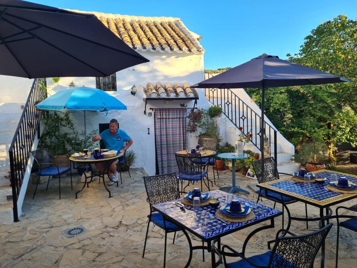 Cortijo La Haza Bed & Breakfast Iznájar Dış mekan fotoğraf