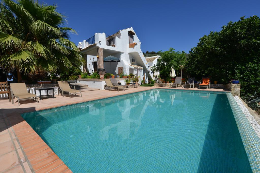 Cortijo La Haza Bed & Breakfast Iznájar Dış mekan fotoğraf