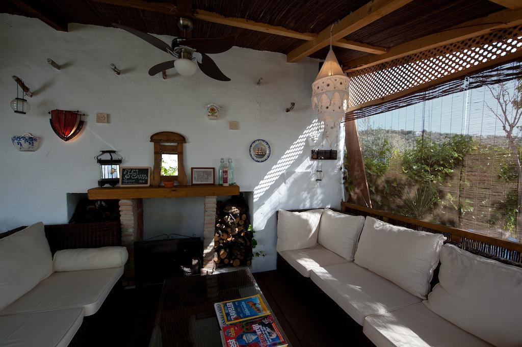 Cortijo La Haza Bed & Breakfast Iznájar Dış mekan fotoğraf