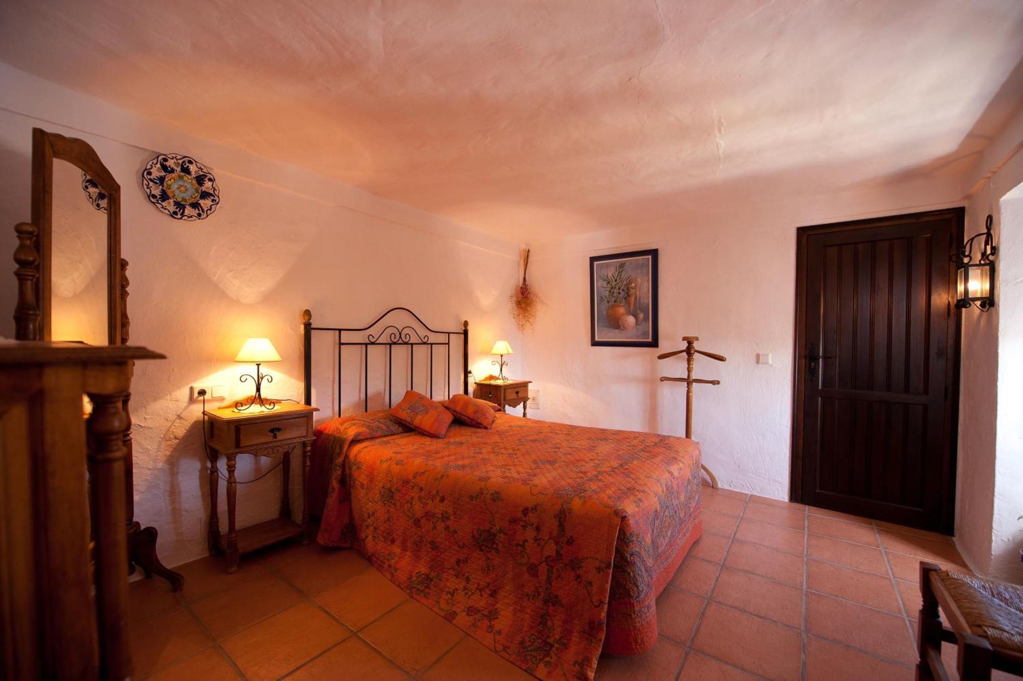 Cortijo La Haza Bed & Breakfast Iznájar Dış mekan fotoğraf