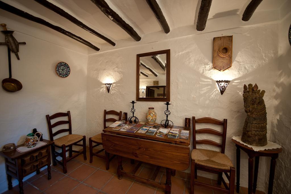 Cortijo La Haza Bed & Breakfast Iznájar Dış mekan fotoğraf