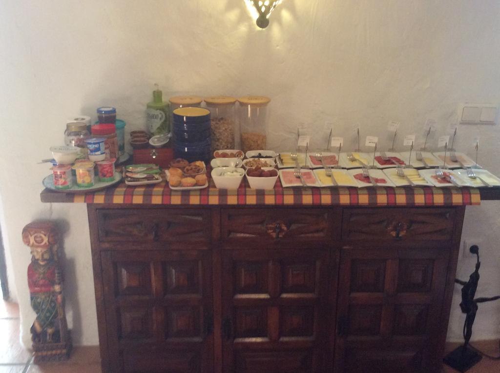 Cortijo La Haza Bed & Breakfast Iznájar Dış mekan fotoğraf